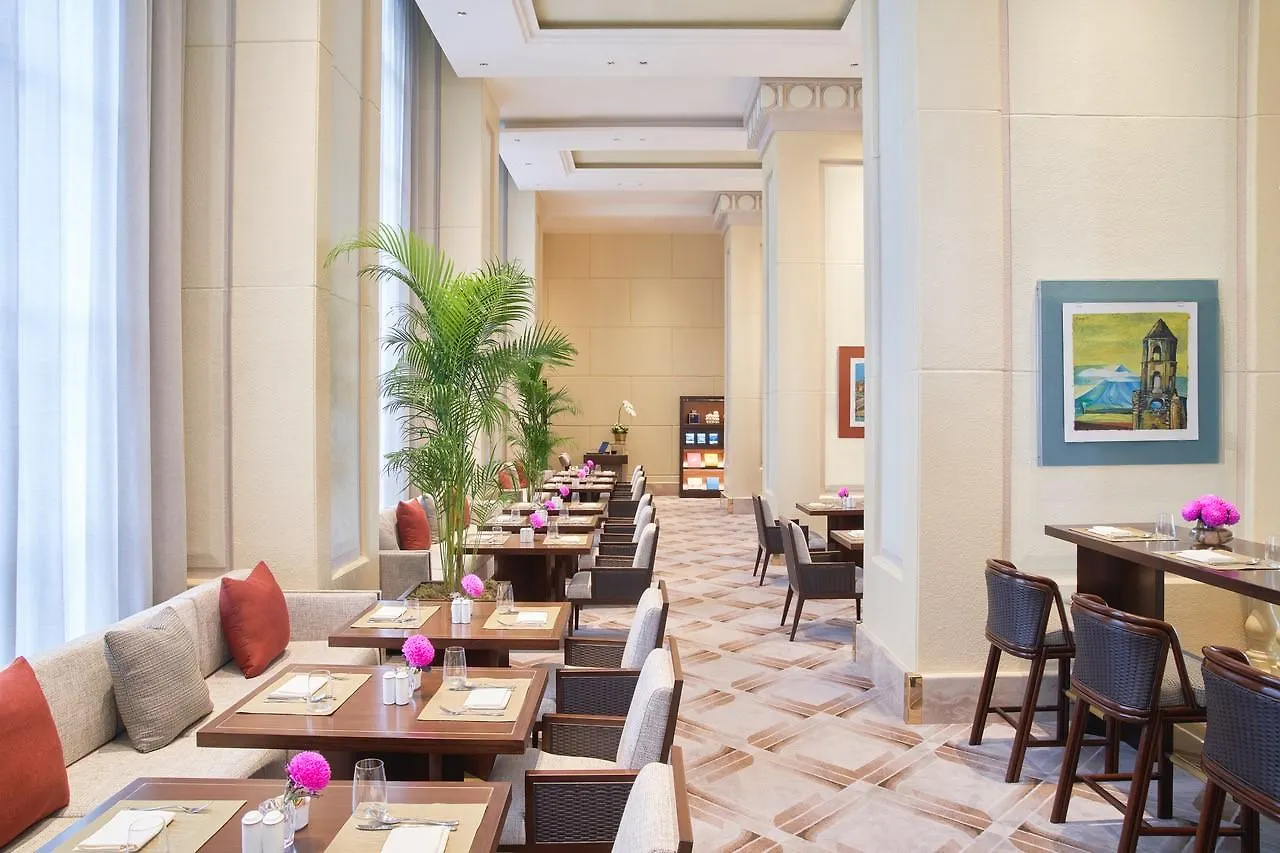 Hotel The Peninsula Manila Makati City