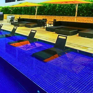The Mini Eton Tower Makati Hotell