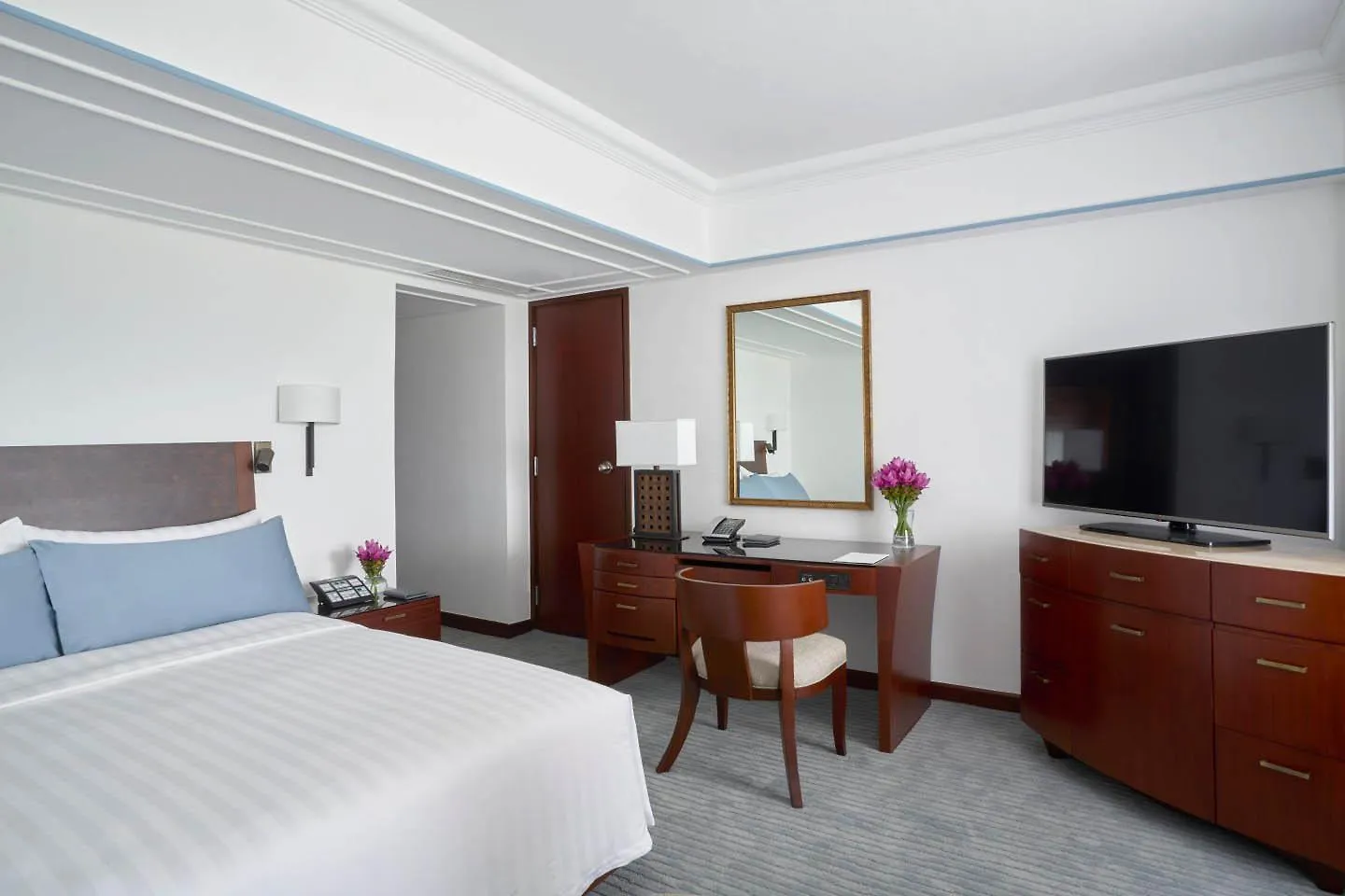 *****  Hotel The Peninsula Manila Filipiny