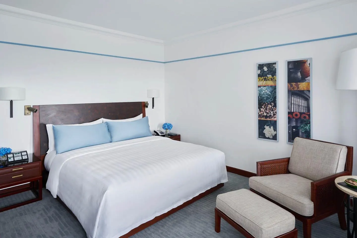The Peninsula Manila Hotel Makati City 5*,  Philippines