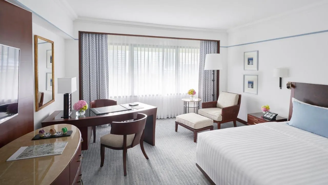 The Peninsula Manila Hotel Makati City 5*,  Philippines