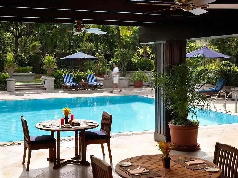 The Peninsula Manila Hotel Makati City 5*,  Philippines
