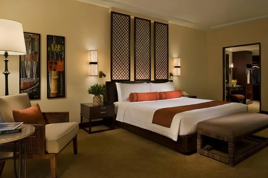 The Peninsula Manila Hotel Makati City 5*,  Philippines