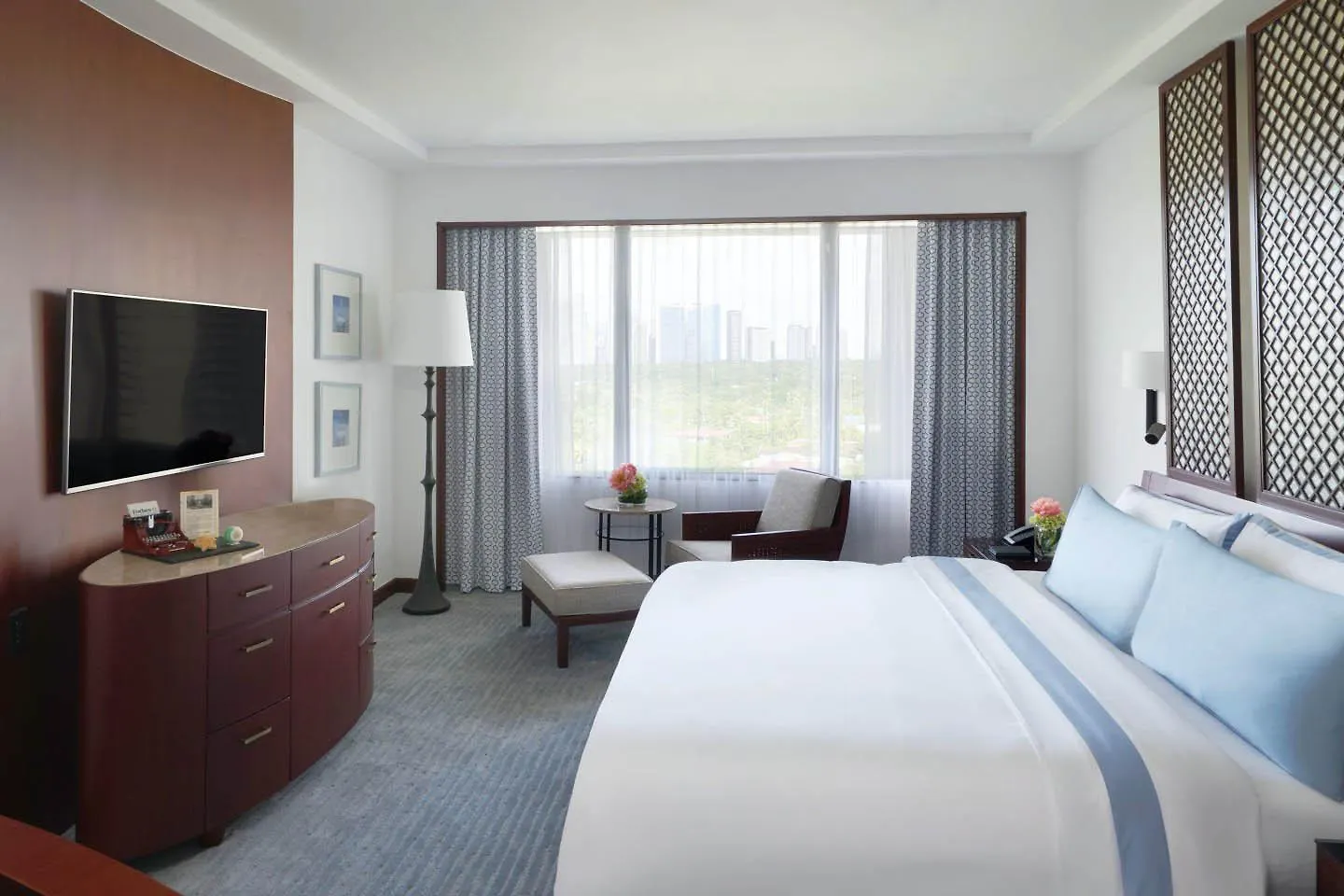 The Peninsula Manila Hotel Makati City