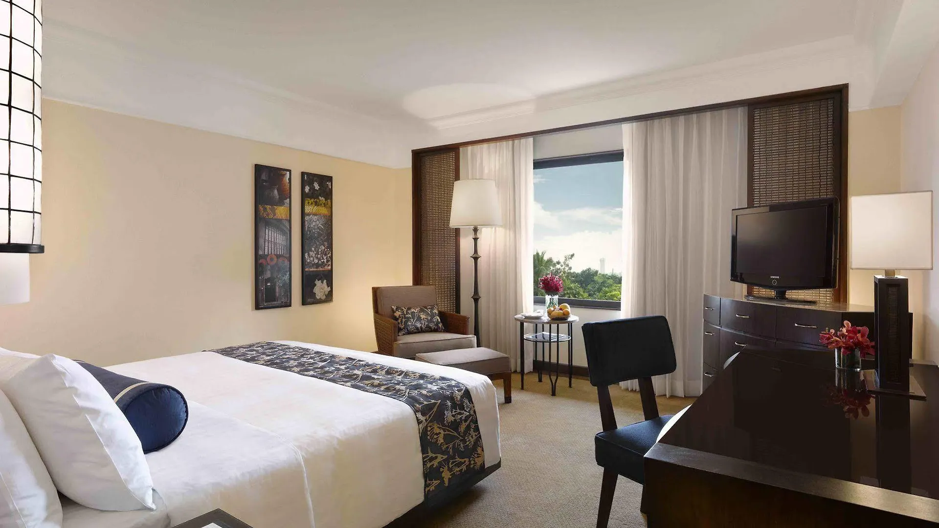 The Peninsula Manila Hotel Makati City 5*,  Philippines